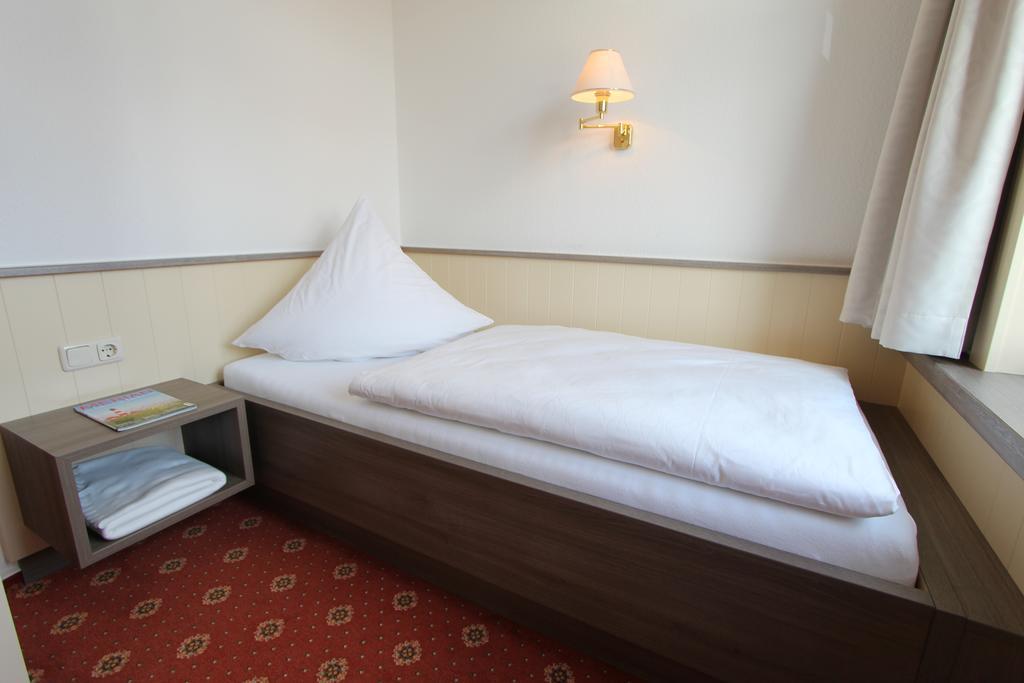 Hotel Thormaehlen Bliestorf الغرفة الصورة